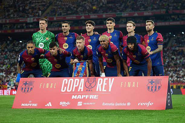 NBA最好的5大榜样，库里凡人之躯创神迹，詹姆斯低调无奈天资太高